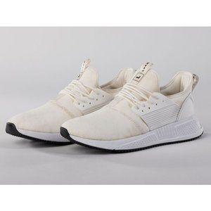 Loom Waterproof Sneakers: Women's White Size 7